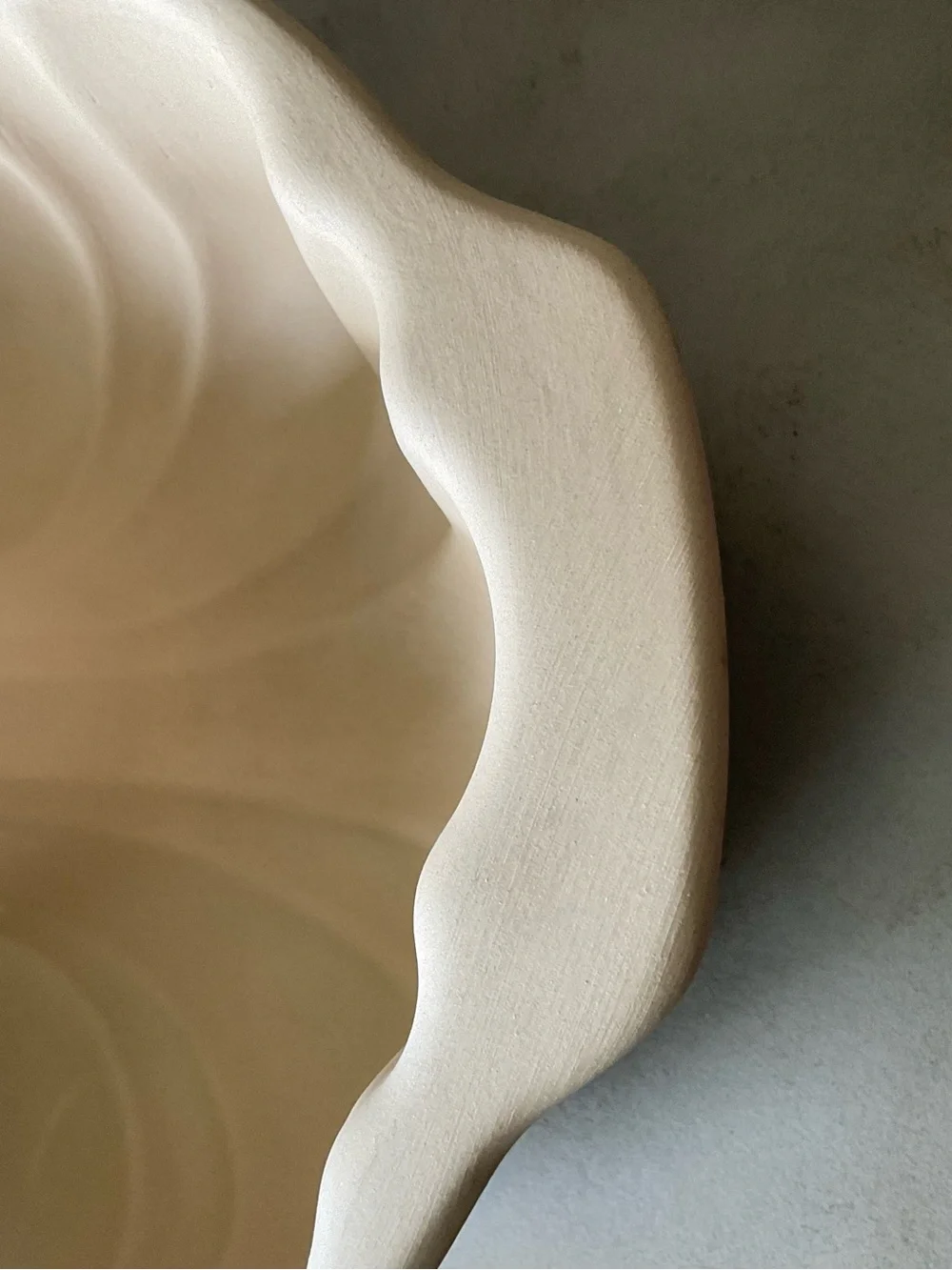The Pampered Chef Family Heritage Fluted Stoneware Bundt Cake Pan, 10”